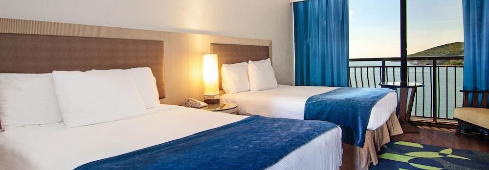 WINDWARD PASSAGE HOTEL photo 2