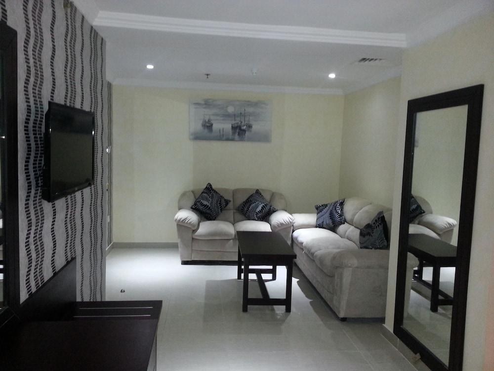 ROYAL FALCON HOTEL photo 3