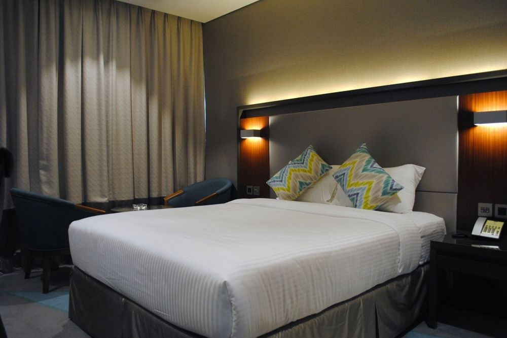 VERSAILLES BY RAVIZ HOTEL photo 1