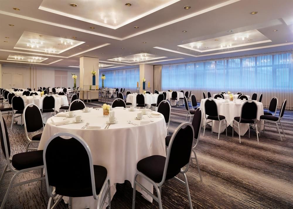 SHERATON FRANKFURT AIRPORT HOTEL & CONFERENCE CENT photo 2