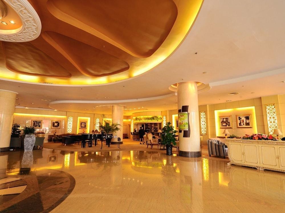 HOWARD JOHNSON PARAGON HOTEL BEIJING photo 3