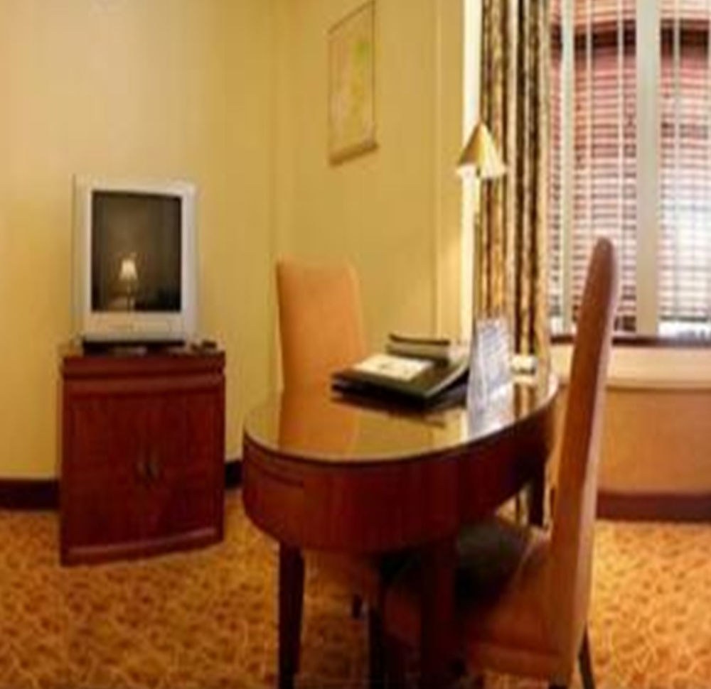 JIN JIANG HOTEL photo 1