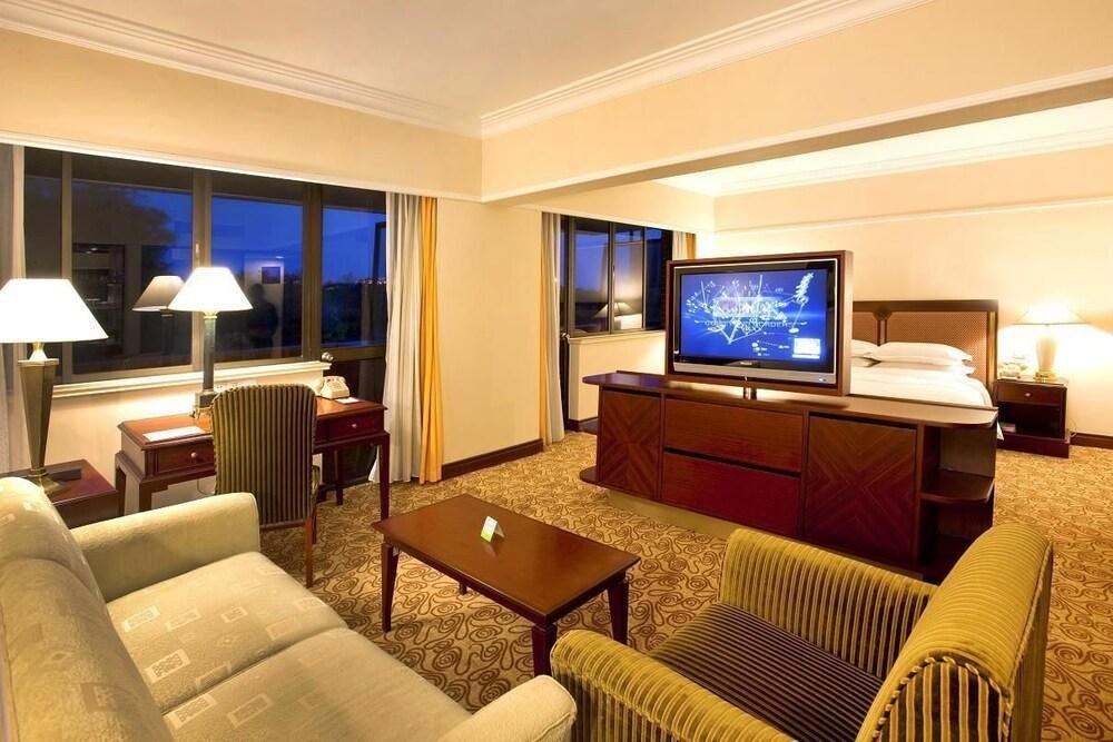 JIN JIANG CYPRESS HOTEL photo 4