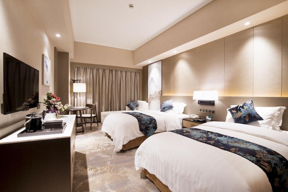 JIN JIANG PINE CITY HOTEL photo 4