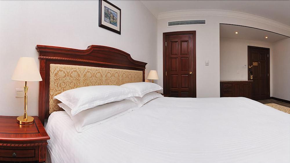 JIN JIANG PACIFIC HOTEL photo 2