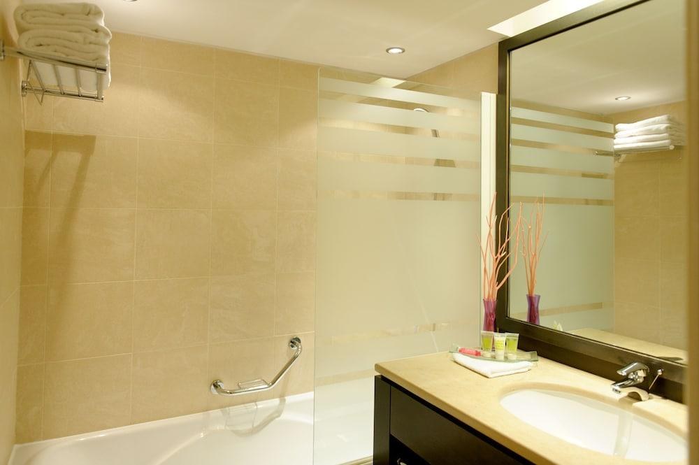 NEWHOTEL OF MARSEILLE photo 3