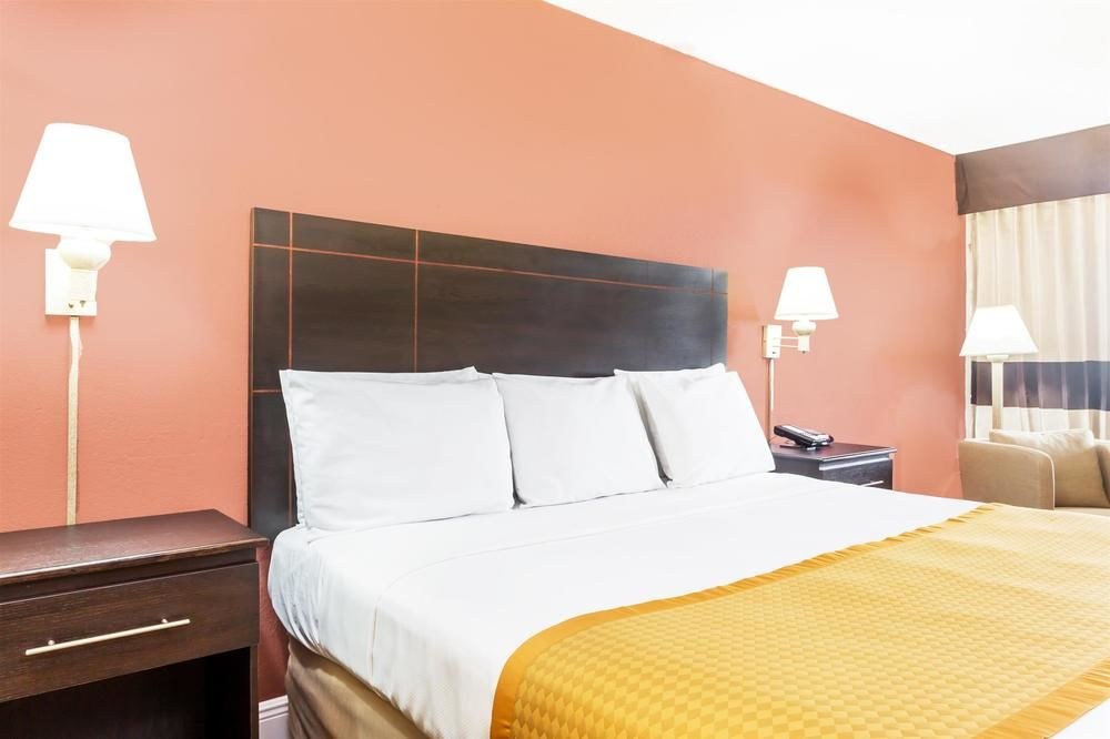 DAYS INN FORT LAUDERDALE AIRPORT NORTH photo 1