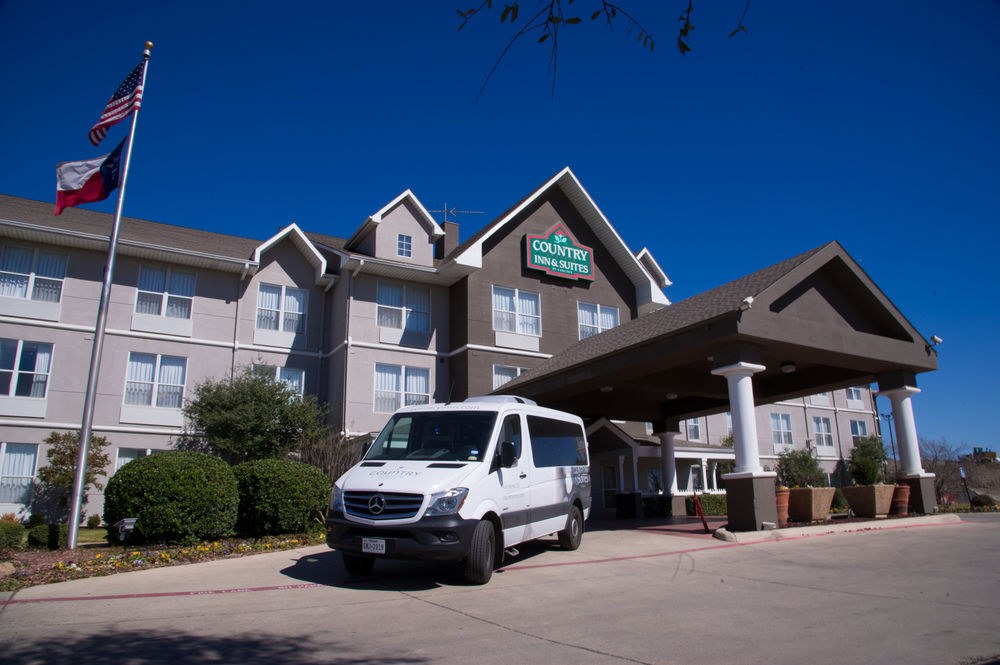 COUNTRY INN & SUITES BY RADISSON, FORT WORTH, TX