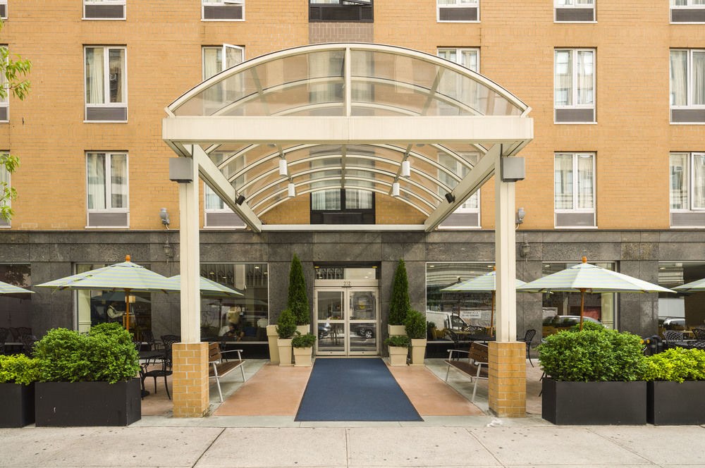 HOLIDAY INN EXPRESS CHELSEA photo 1