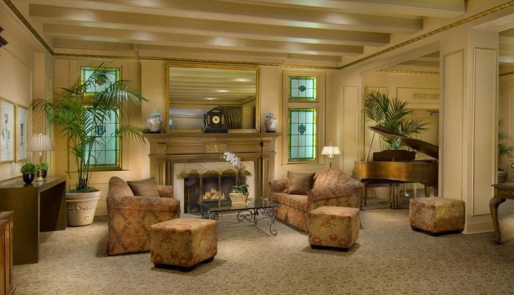 MAYFLOWER PARK HOTEL