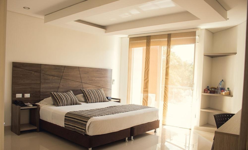 HOTEL TOSCANA PLAZA photo 4