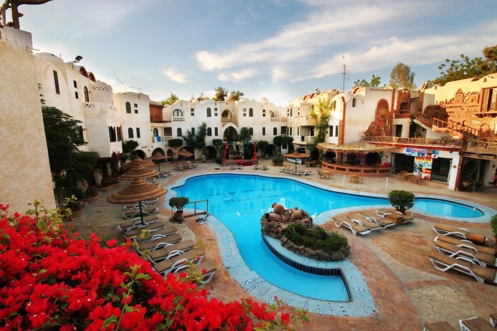 HOTEL AMAR SINA VILLAGE photo 3
