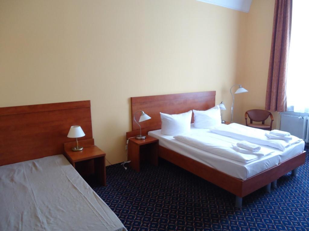 CITY HOTEL AM KURFUERSTENDAMM photo 3