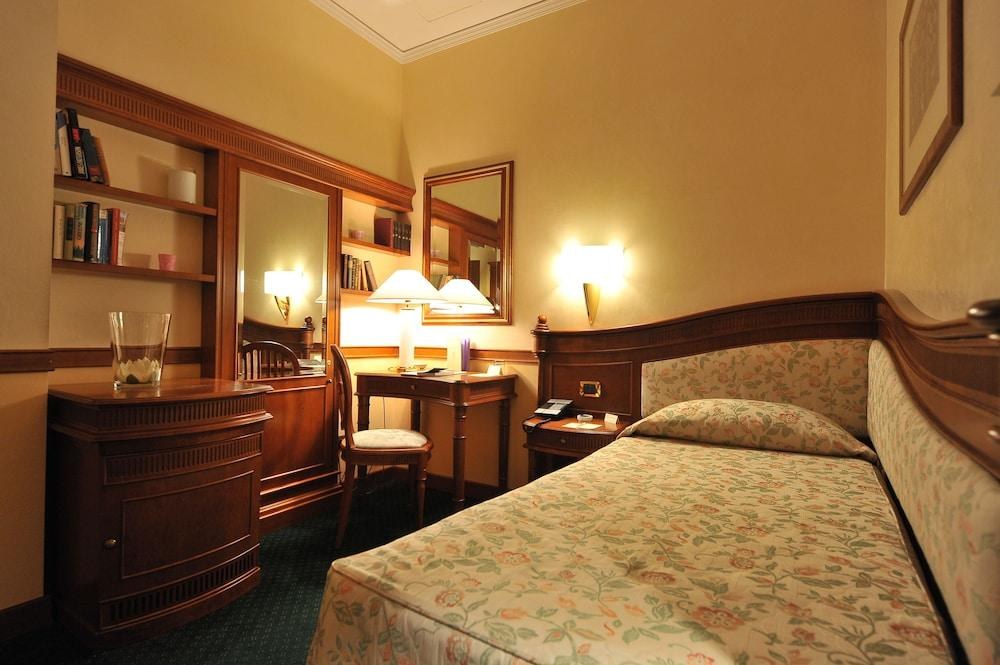 HOTEL DEGLI ORAFI photo 2