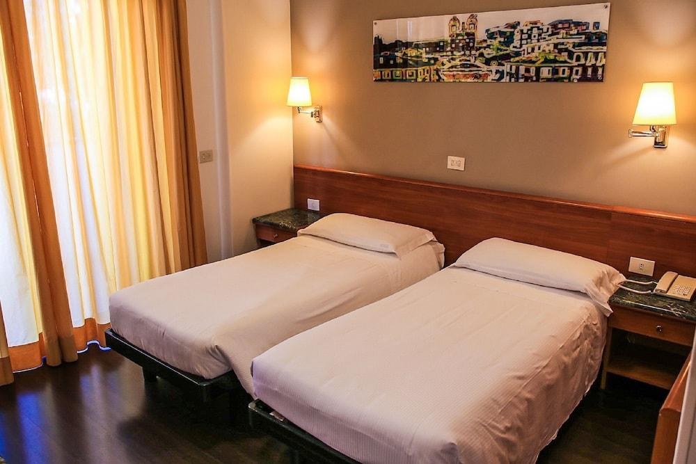 HOTEL SISTO V photo 3
