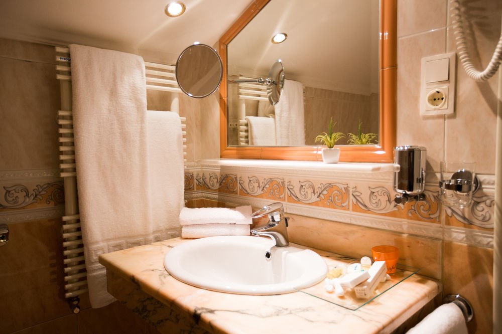 DIPLOMAT HOTEL AND SPA photo 1