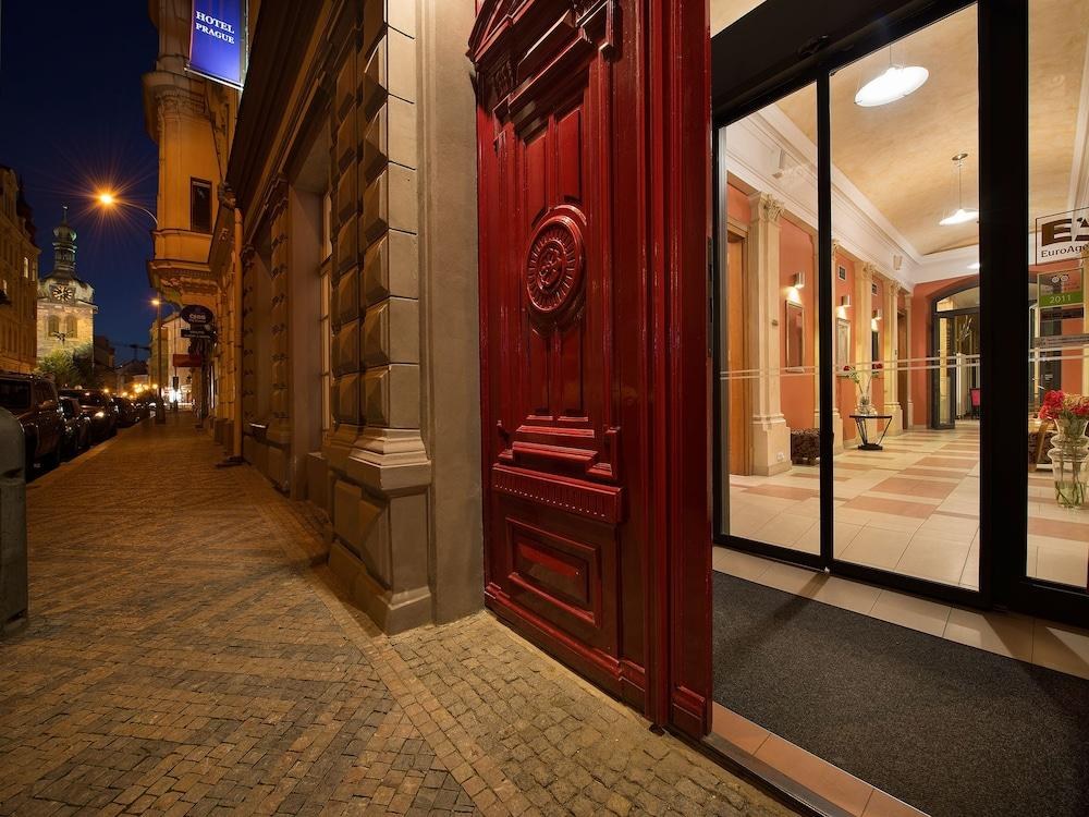 EA Embassy Prague Hotel photo 4