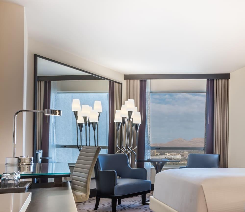 HARRAH'S LAS VEGAS CASINO & HOTEL photo 2