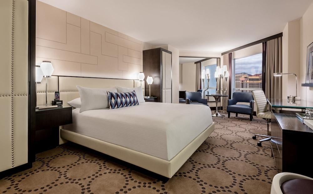 HARRAH'S LAS VEGAS CASINO & HOTEL photo 4