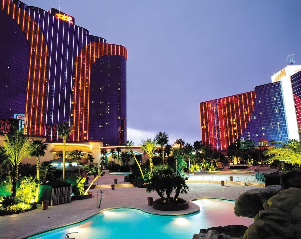 RIO ALL SUITE HOTEL & CASINO photo 4