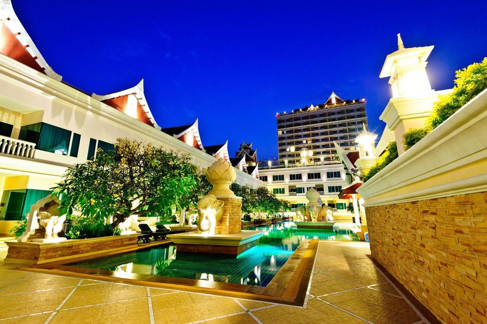 GRAND PACIFIC SOVEREIGN RESORT & SPA