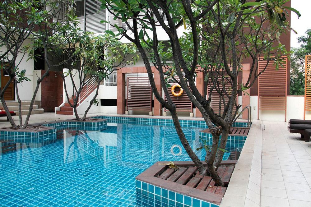 FURAMAXCLUSIVE SATHORN photo 1