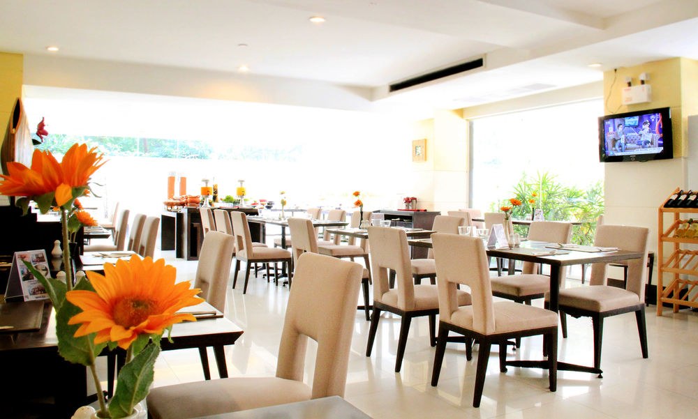 FURAMAXCLUSIVE SATHORN photo 3