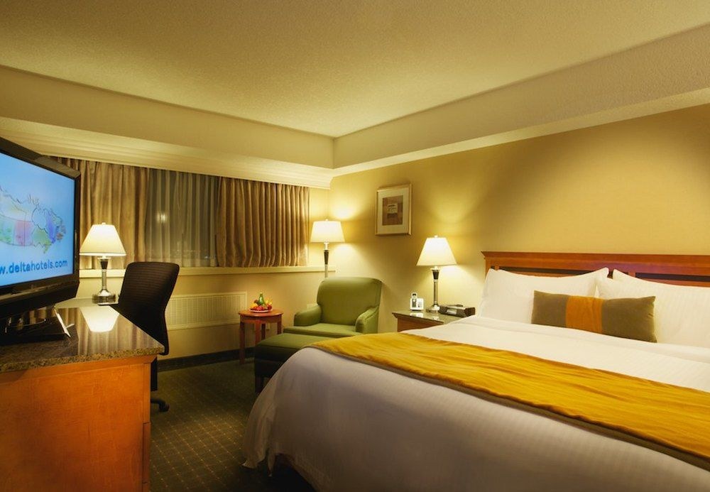 DELTA HOTELS CALGARY SOUTH photo 2