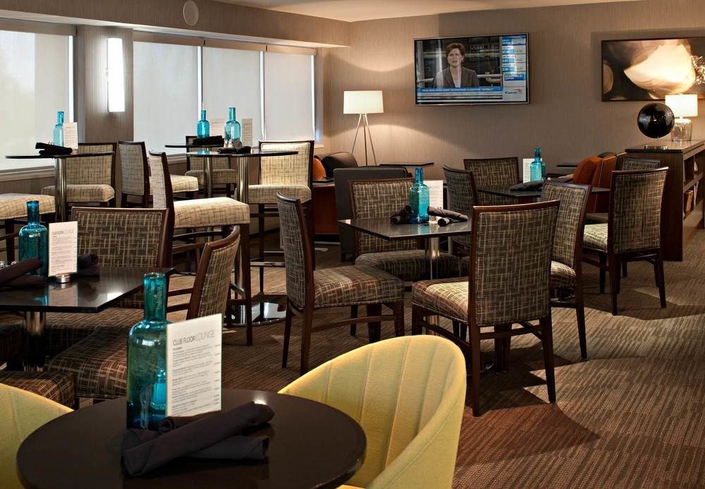 DELTA HOTELS CALGARY SOUTH photo 4