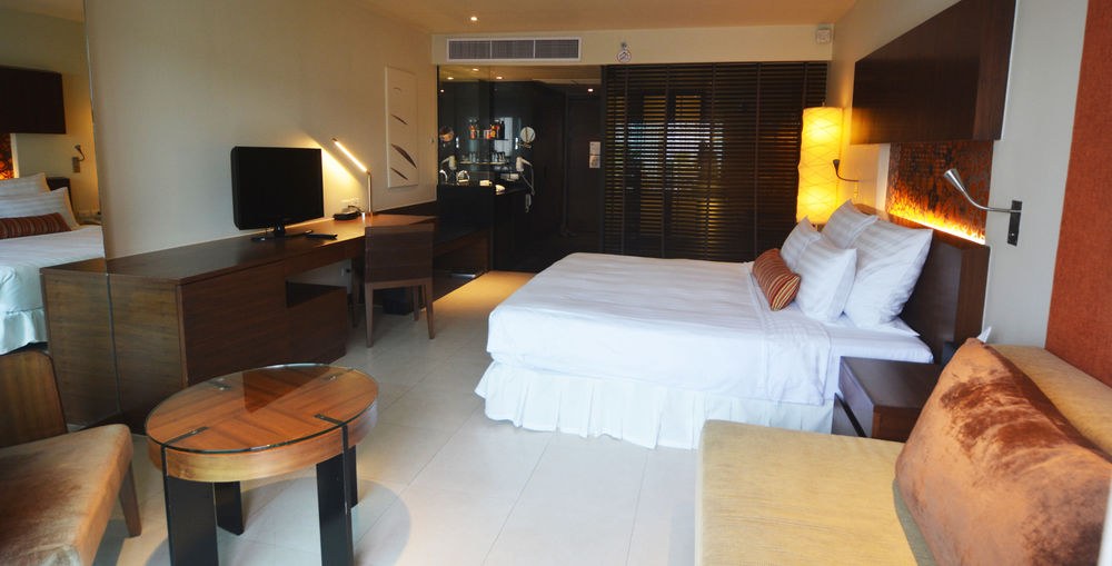 MILLENNIUM RESORT PATONG photo 1