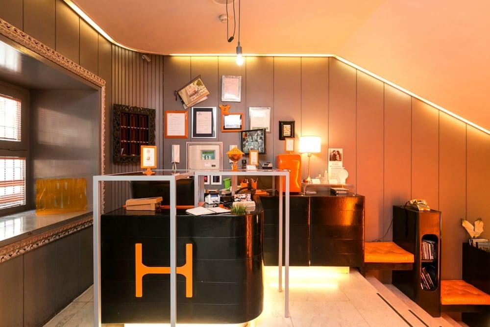 Orange Hotel photo 3