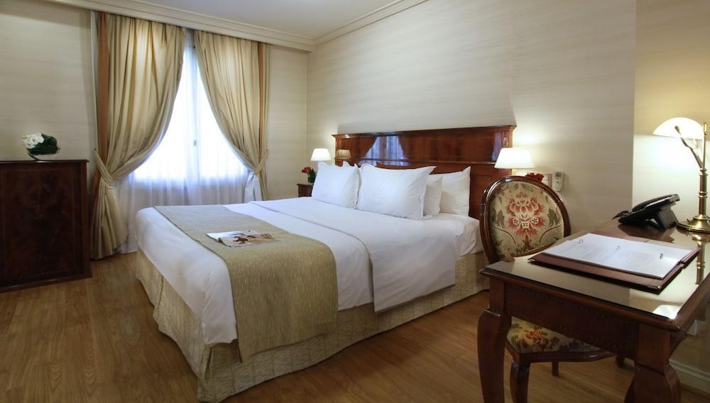 Melia Recoleta Plaza photo 2