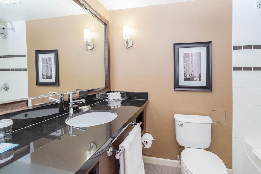 SANDMAN SIGNATURE VANCOUVER AIRPORT HOTEL photo 4