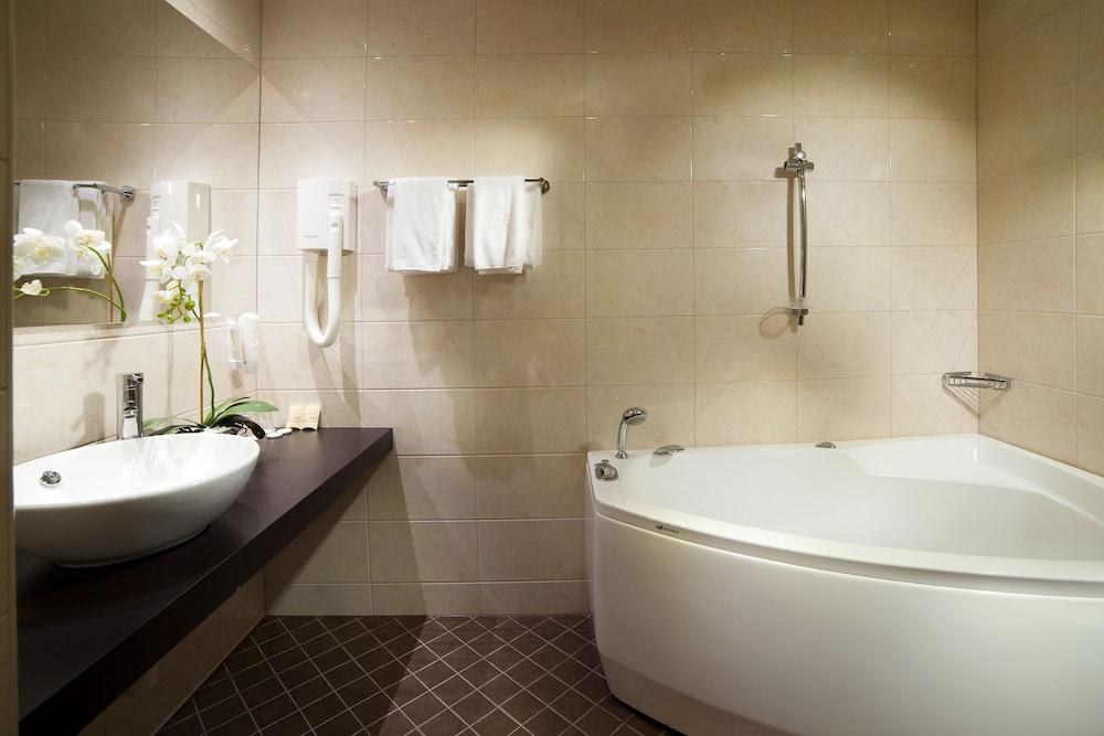 KREUTZWALD HOTEL photo 4