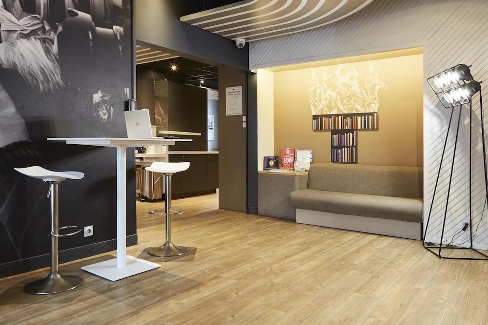 IBIS STYLES MASSENA OLYMPIADES photo 4