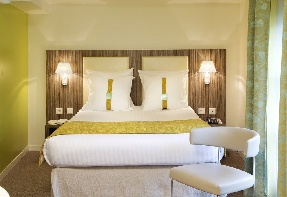 HOLIDAY INN PARIS OPERA GRANDS BOULEVARDS HOTEL