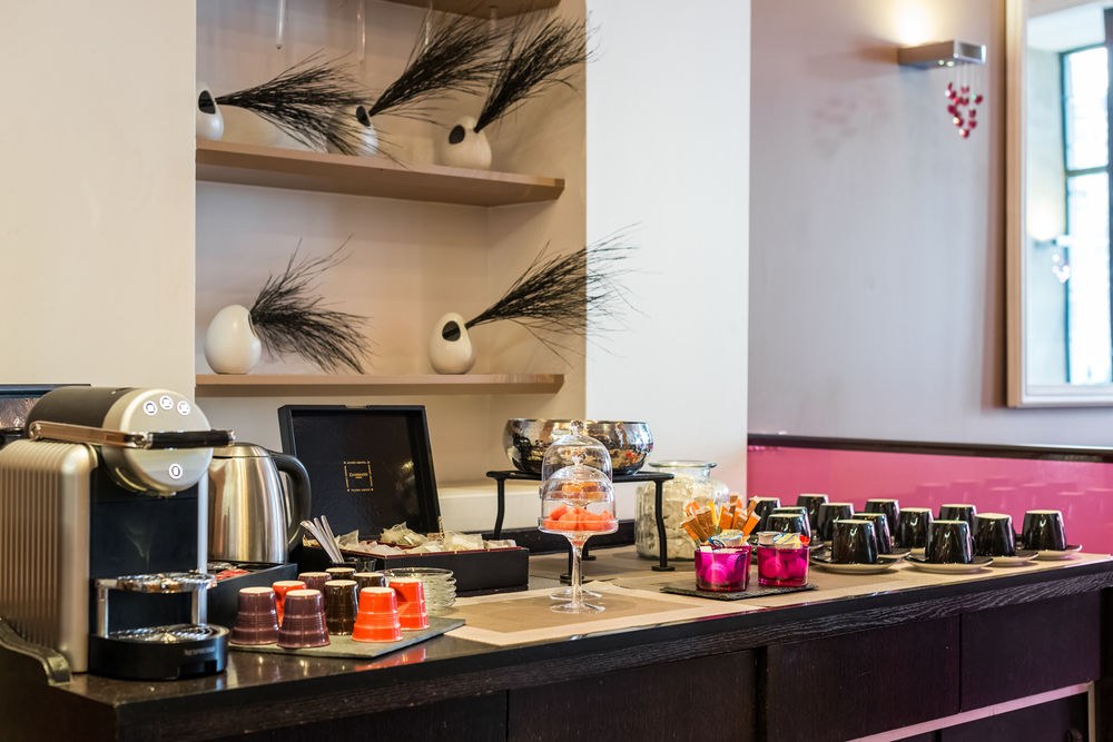LE 123 ELYSEES ASTOTEL