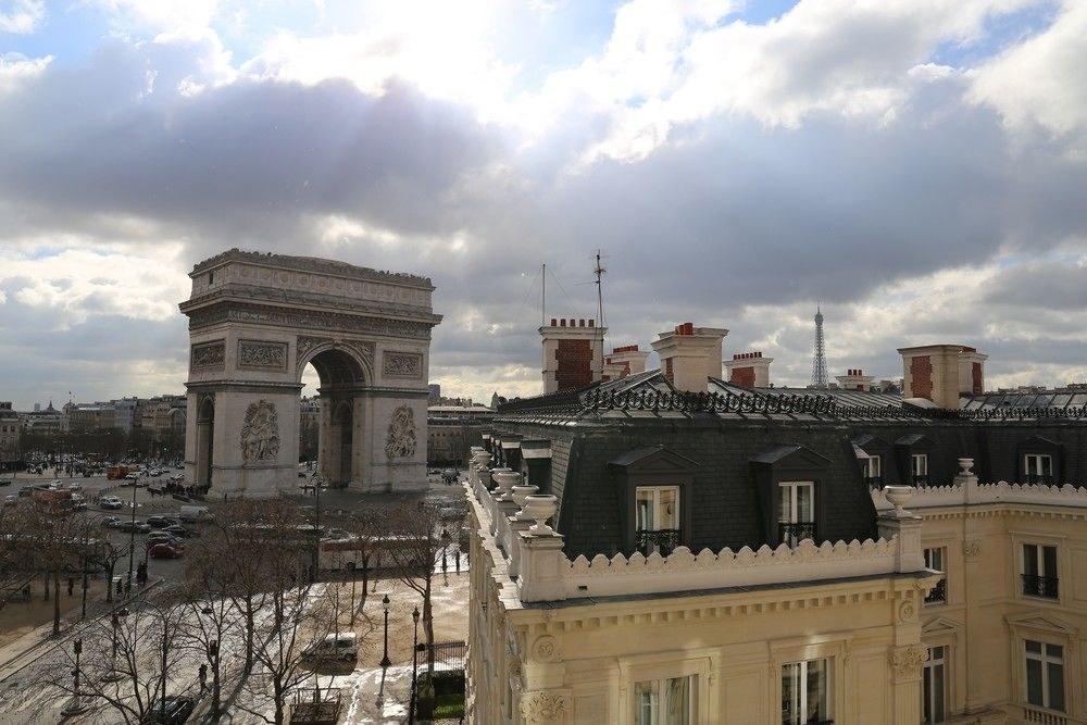 SPLENDID ETOILE HOTEL