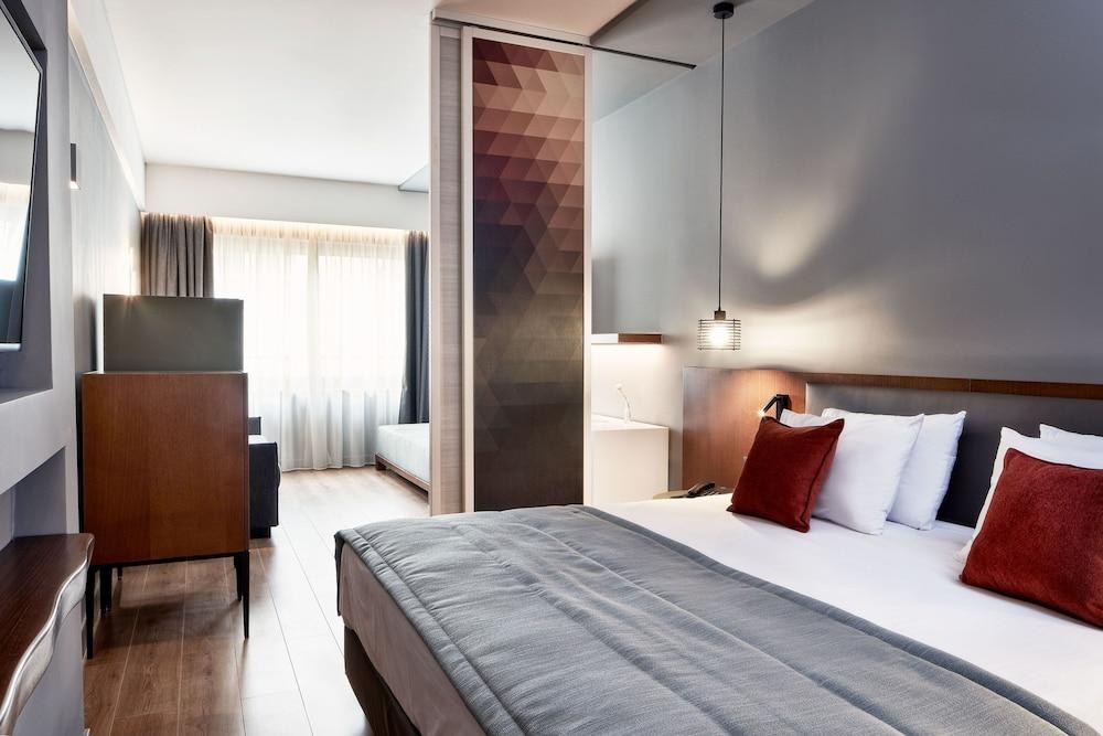 ACHILLEAS HOTEL photo 3