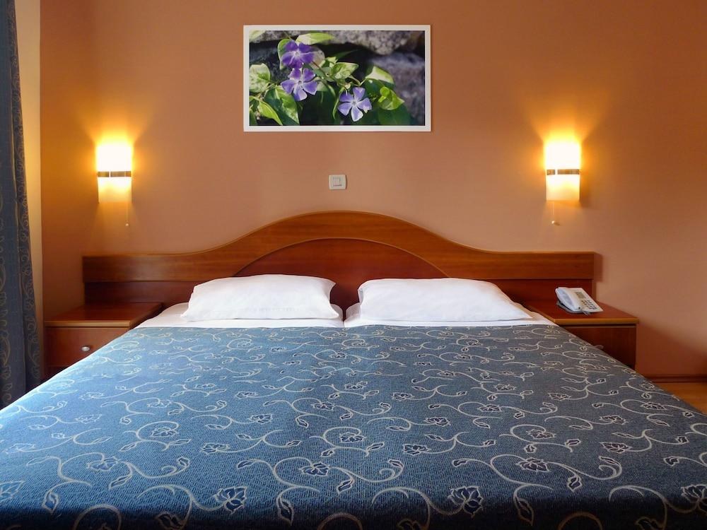 IVKA HOTEL photo 3
