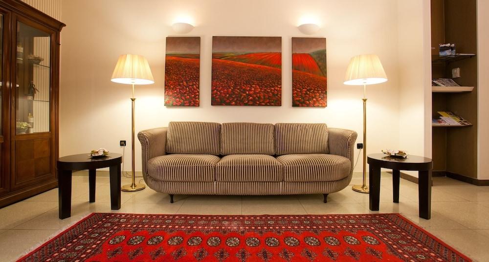 GLOBO HOTEL photo 3
