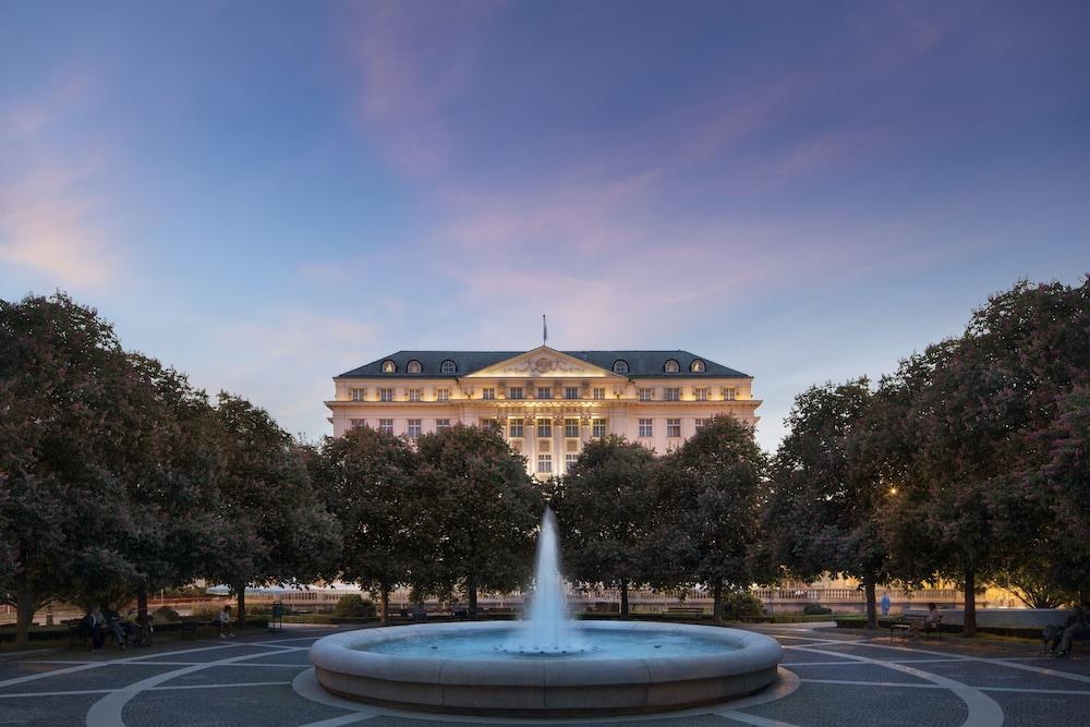 ESPLANADE ZAGREB HOTEL photo 2