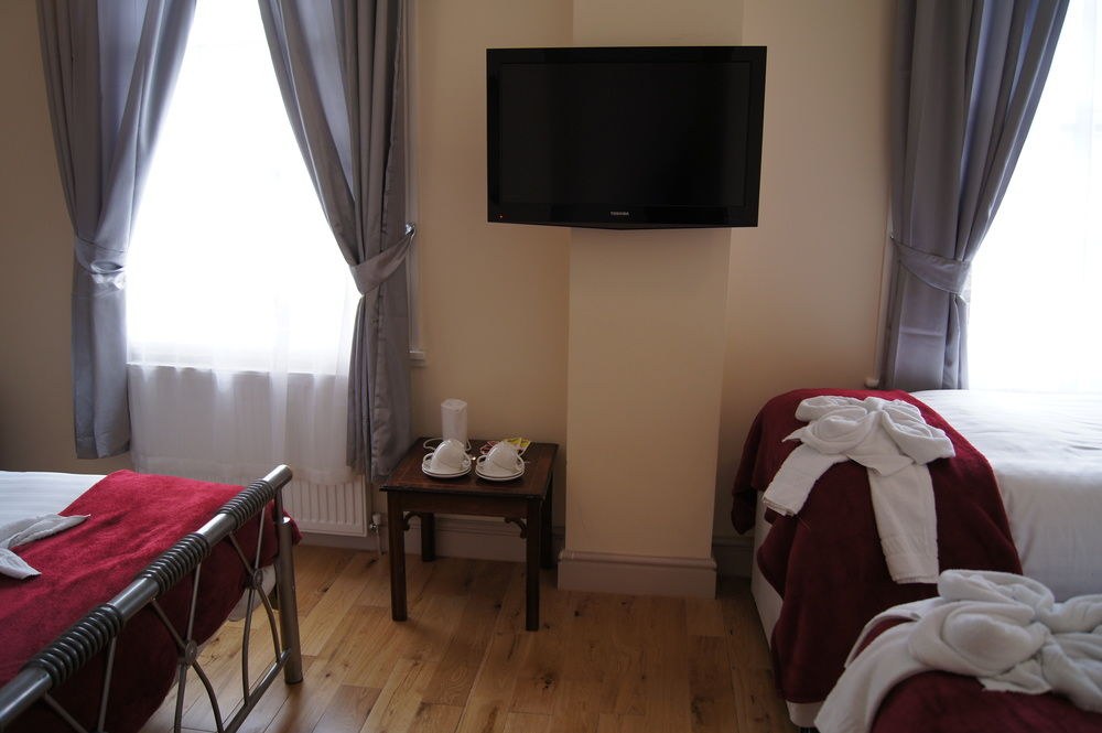 ASHLEY LONDON HOTEL photo 1