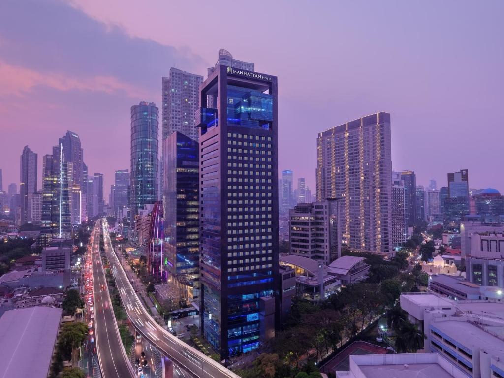 MANHATTAN HOTEL JAKARTA