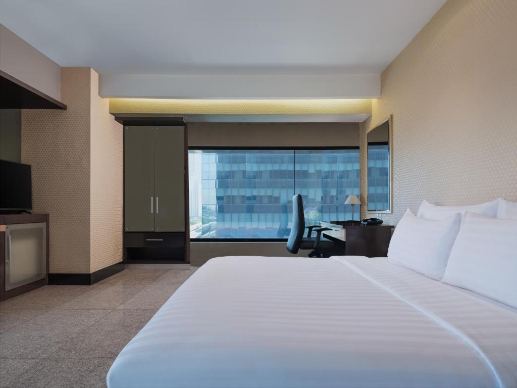 MANHATTAN HOTEL JAKARTA photo 2