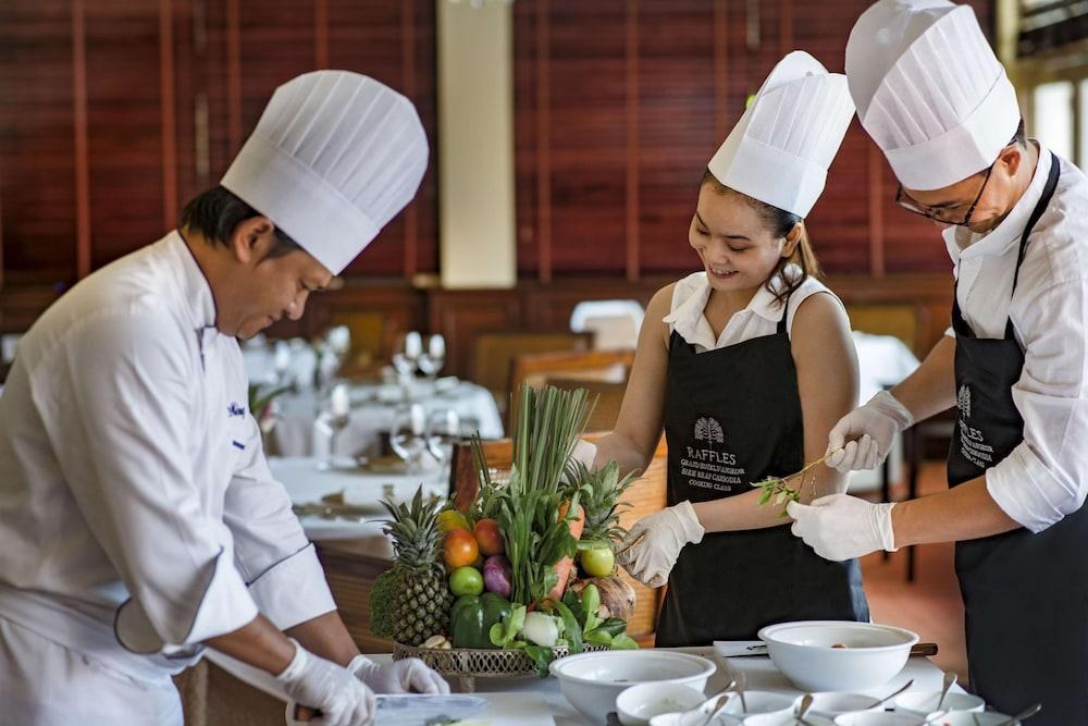 Raffles Grand Hotel D'Angkor photo 4
