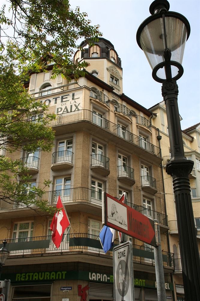 DE LA PAIX photo 1