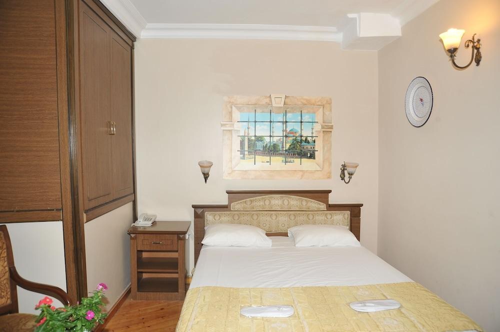 ARTEFES HOTEL photo 2