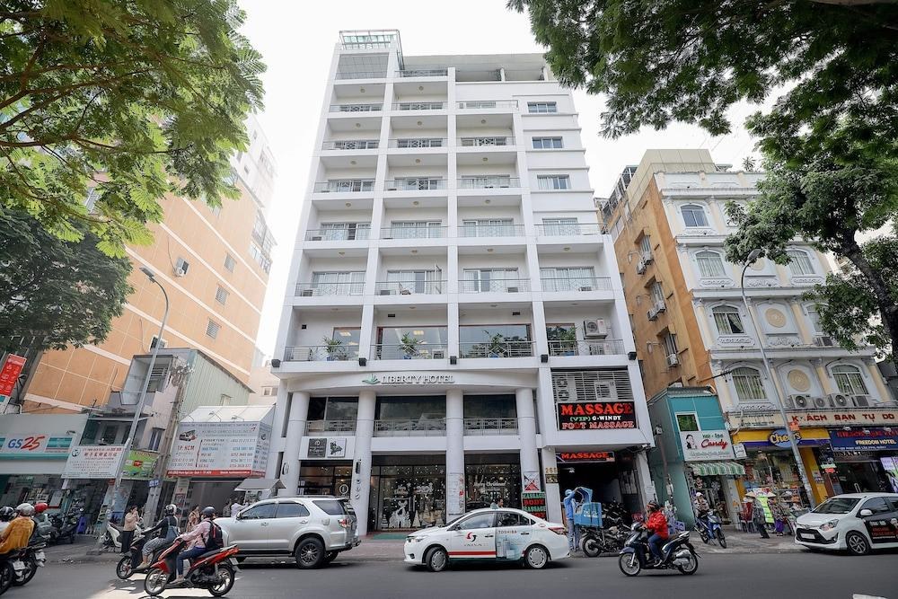 LIBERTY SAIGON PARKVIEW HOTEL photo 2