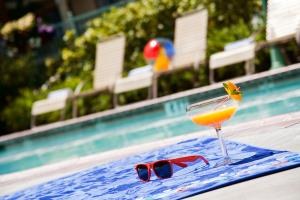 CORTONA INN & SUITES ANAHEIM RESORT photo 3